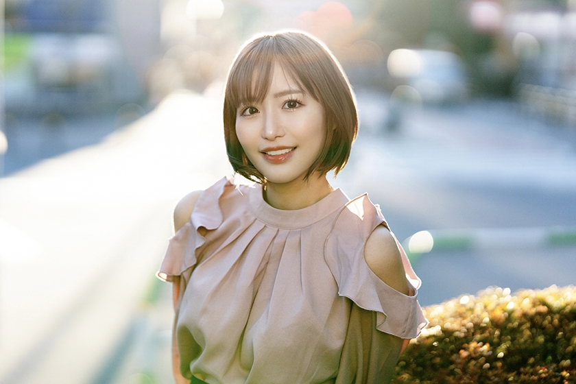 【鬼クビレボイン】 至高の完璧ボディギャル奥さま29歳。イキ潮プッシャー連発Hカップばいんばいん弾む肉弾絶頂中出し浮気セックス！！【パコリティMAXバー●スクダンサー降臨…！！】  パッケージ