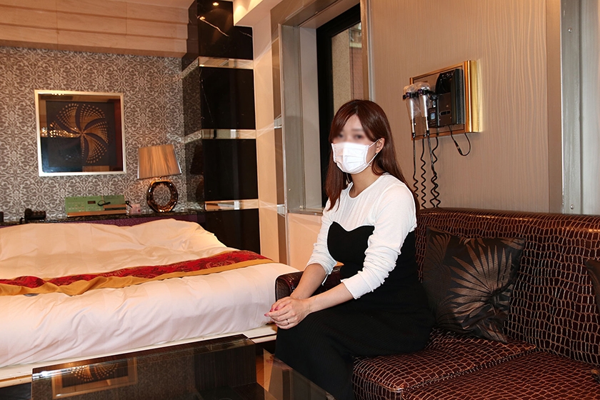 人妻さん 018  パッケージ