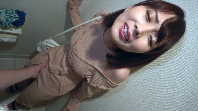 不倫、言いなり、ヤル為に来る奥さん 佳穂(27歳) 香椎佳穂  パッケージ