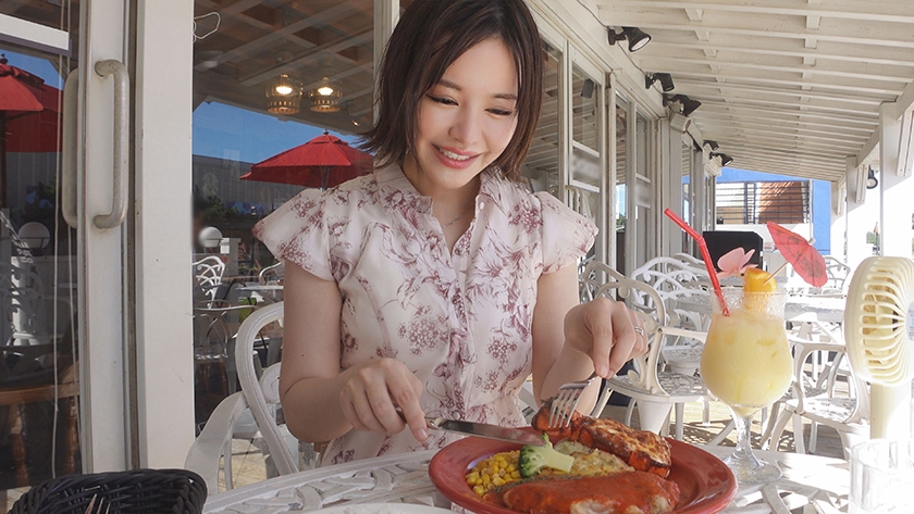 【清楚女子アナ系】夏○三○似のショートカット若妻27歳 浮気相手と夏の海に逃避行 美顔美声美ボディ最高の人妻と最高の浮気中出しセックス【夏のおもひで…】  パッケージ