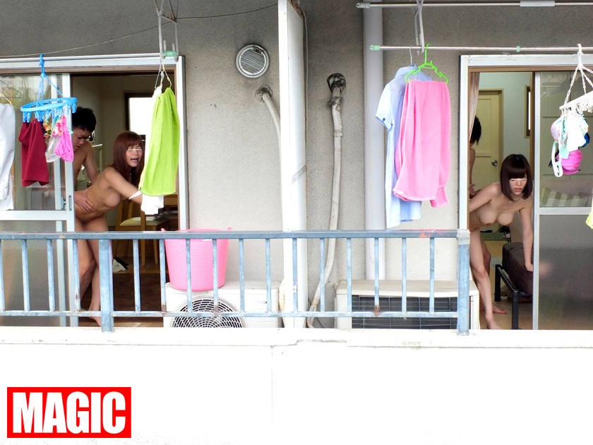 超至近距離のご近所不倫！！バレないように隣に住む男との二重生活にハマる人妻たち  パッケージ