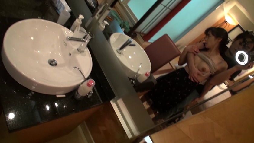 香山里枝子 50歳 中出し熟女  パッケージ