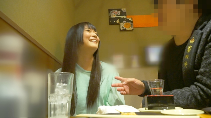 ちっちゃいオマ○コに激ピストンしてみたら想像以上にけっこう大きな声を出しちゃう奥様です  パッケージ