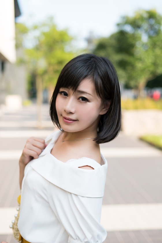 ファーストクラス絶品妻ナンパ 連続イカセFUCK 生中出し 4  パッケージ