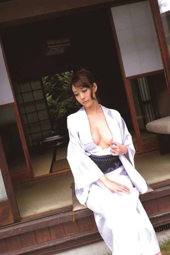 中出し人妻不倫旅行淫交旅情 4時間 希咲あや 原千草 朝桐光 篠田ゆう  パッケージ